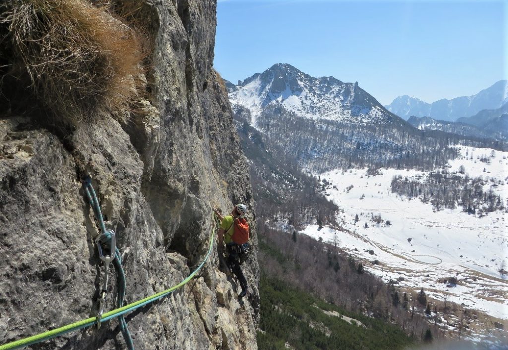 Alpinisti durante la salita (2)